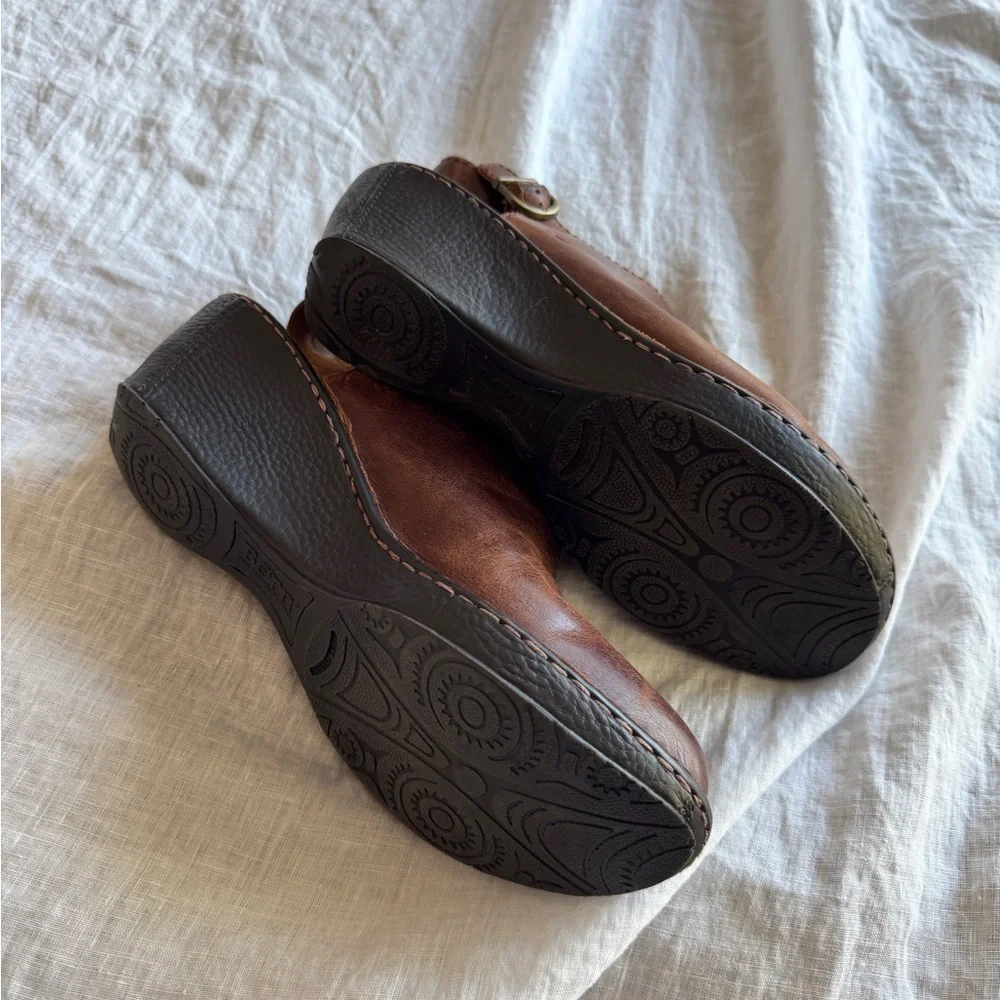Born Flowers Slingback Wedge Clogs Size 10 Brown Leather